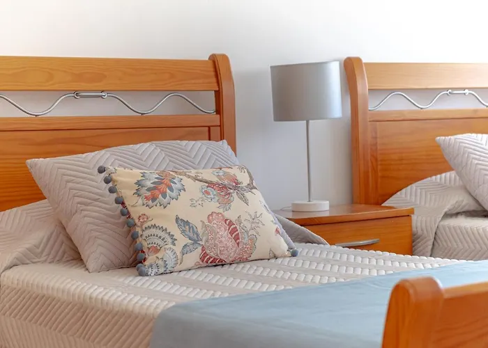 Villa 8 Rodrigues Family House - With Patio *