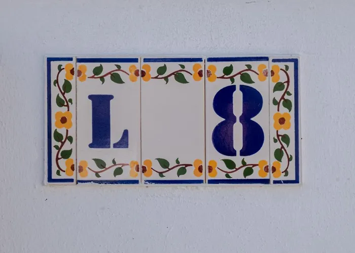 8 Rodrigues Family House - With Patio Villa Nazare