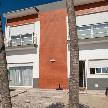 Vila 8 Rodrigues Family House - With Patio