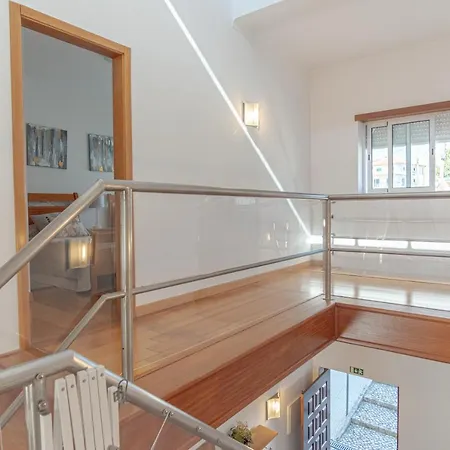 Villa 8 Rodrigues Family House - With Patio Nazaré