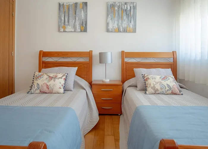 8 Rodrigues Family House - With Patio Nazaré