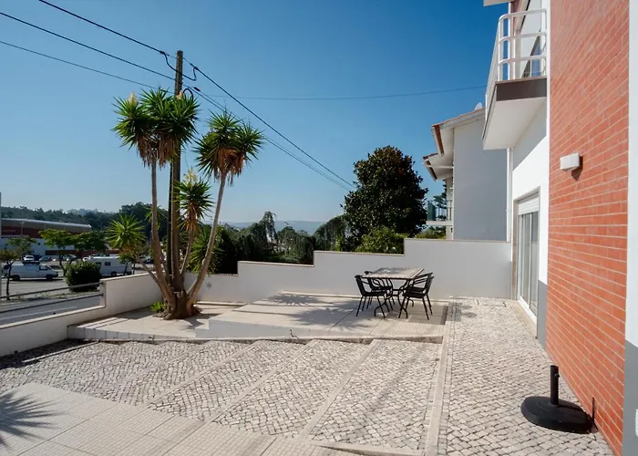 8 Rodrigues Family House - With Patio Villa *